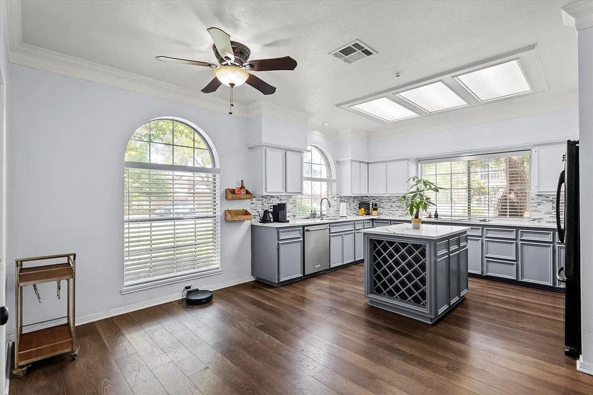 5 Signs It’s Time to Schedule a Professional Deep Cleaning